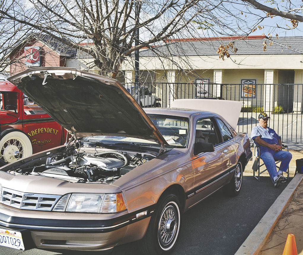 Sweetheart Cruise at Bob’s draws a big crowd